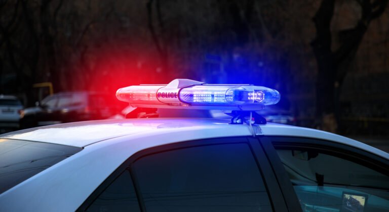 Dangerous NE Harris Area leaves 1 dead, hurt 1, Pct. 3 claims; suspect captive