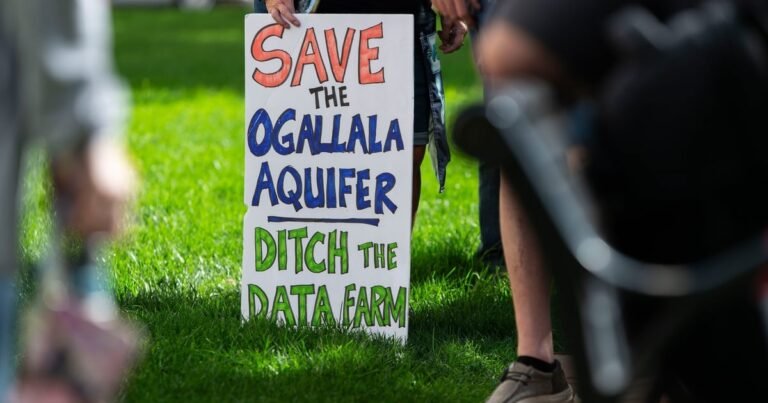 Rural Texas casting doubtful eye on information facility openings