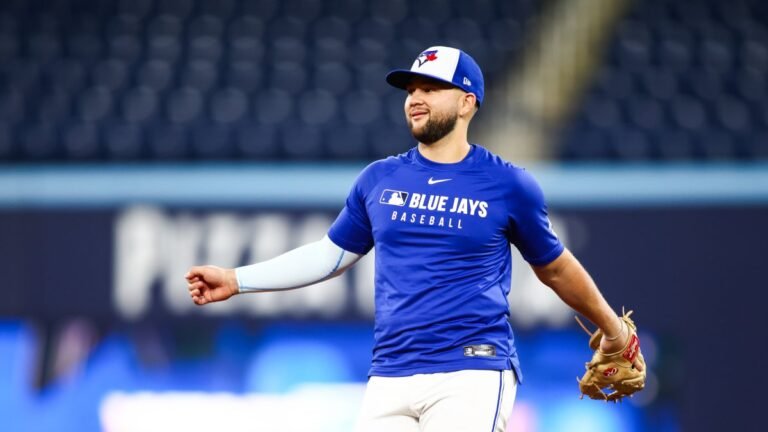 Bo Bichette out of Blue Jays’ Video Game 2 Globe Collection schedule vs. Dodgers– NBC 5 Dallas-Fort Well Worth