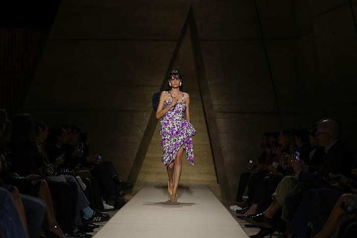 Chloe states it with published blossoms in Paris reveal