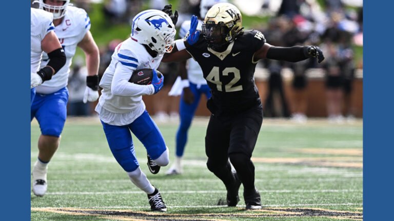 Calvert’s 50-yard area on last play raises Wake Woodland previous SMU 13-12