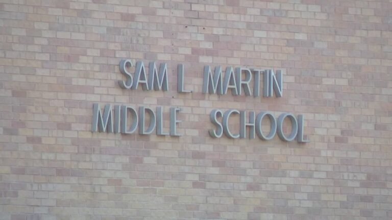East Austin neighborhood looks for option to Austin ISD’s college closures
